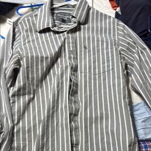 Men's Gray Striped Shirt